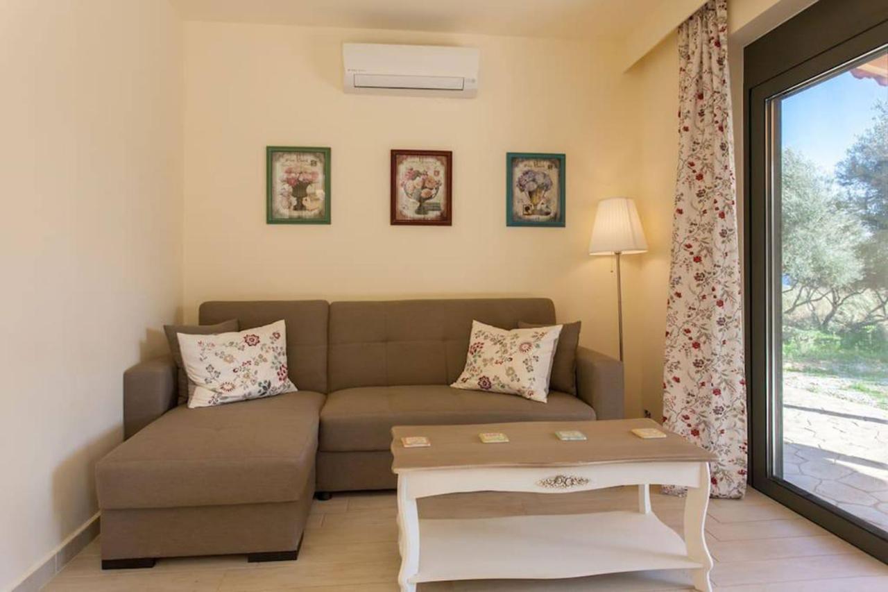 Olive Tree Farm 200M From The Beach Episkopi  Екстер'єр фото